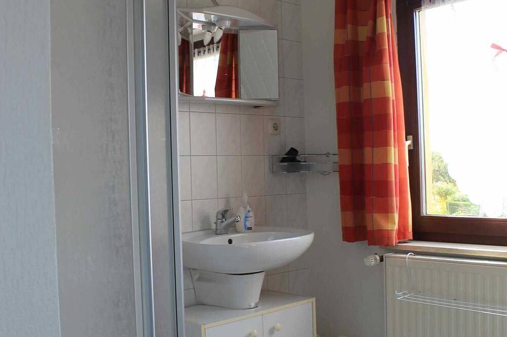 Ganze Wohnung, Ferienwohnung Eva-Maria Schmidt - Ferienwohnung in Güstrow, Mecklenburgische Seenplatte