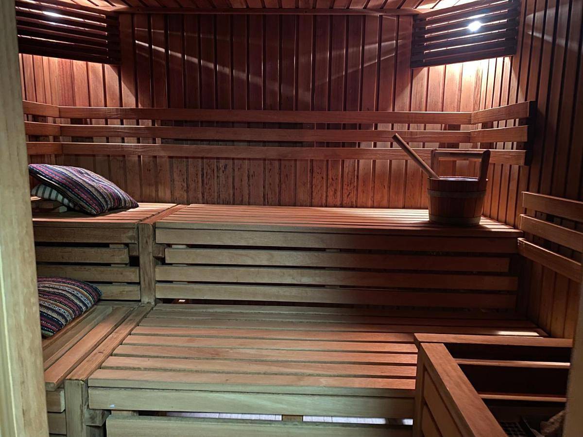 Ganze Wohnung, Ferienwohnung am Badesee mit priv. Sauna /Terrasse in Seewald, Nordschwarzwald