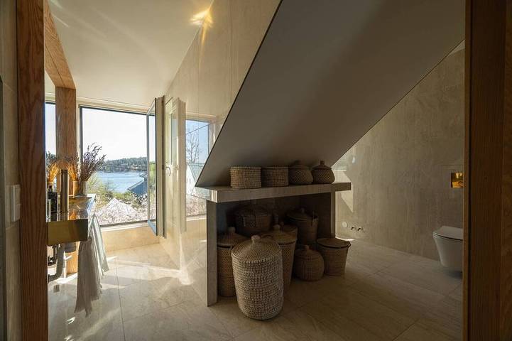 Exclusive Beachfront Villa in Nacka, Schwedische Ostsee