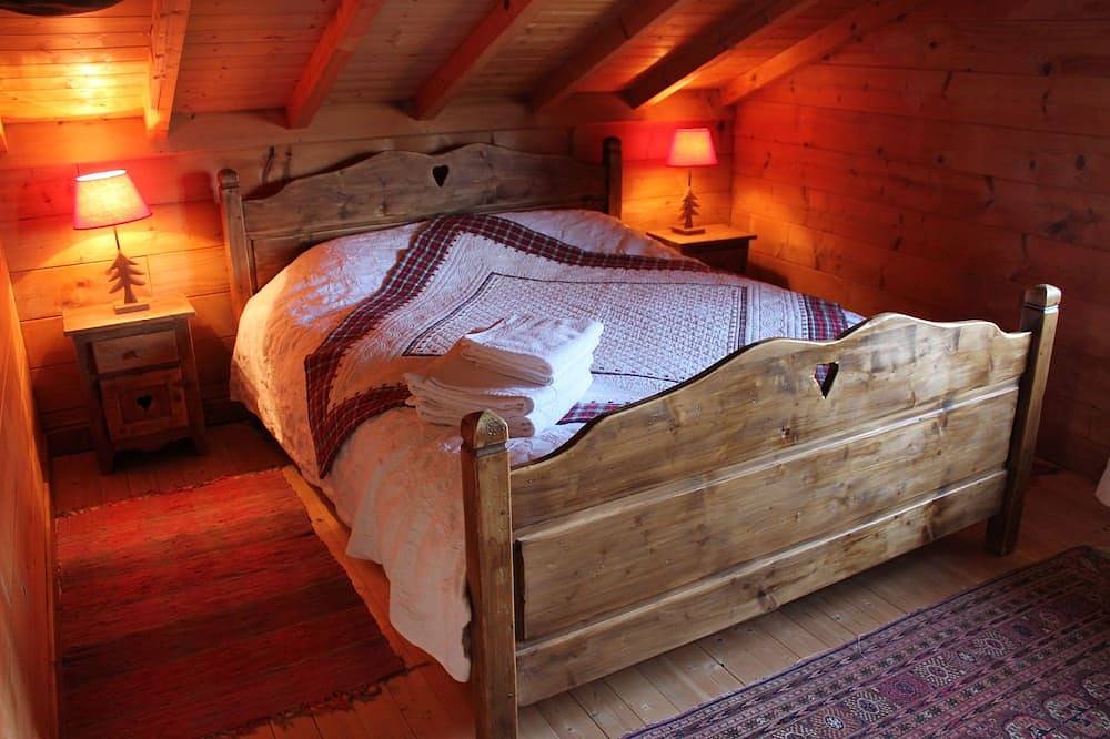 Luxuriöses Familienchalet, Ruhe & Herrliche Aussicht, Spaziergänge von der Tür in Mieussy, Region Bonneville