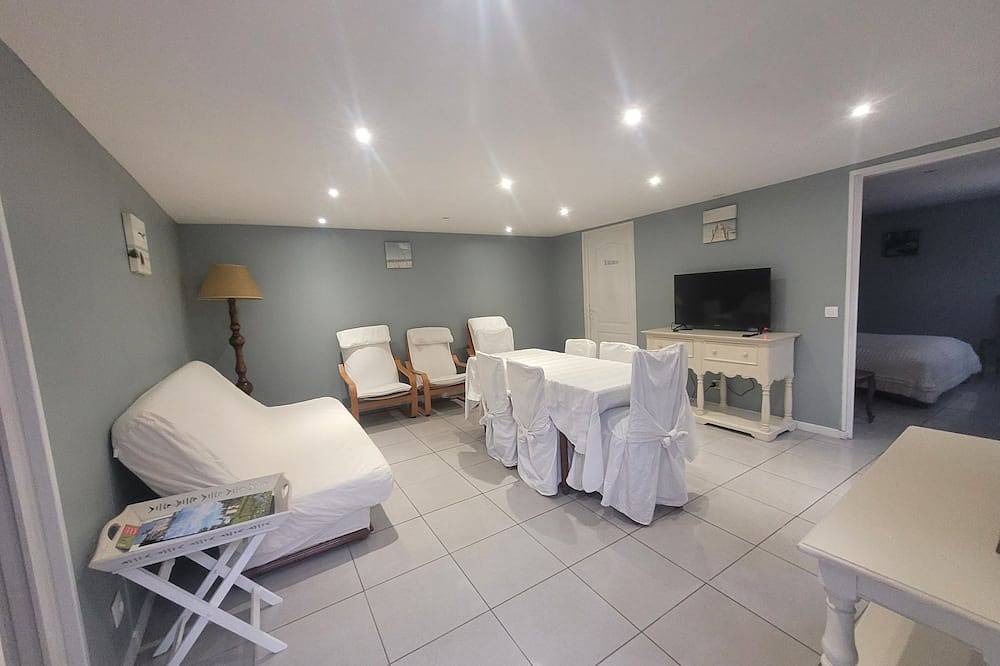 Gite chez Matos. Maison entière avec cour 6 pers. Animaux de compagnie acceptés in Cellettes, Région de Blois