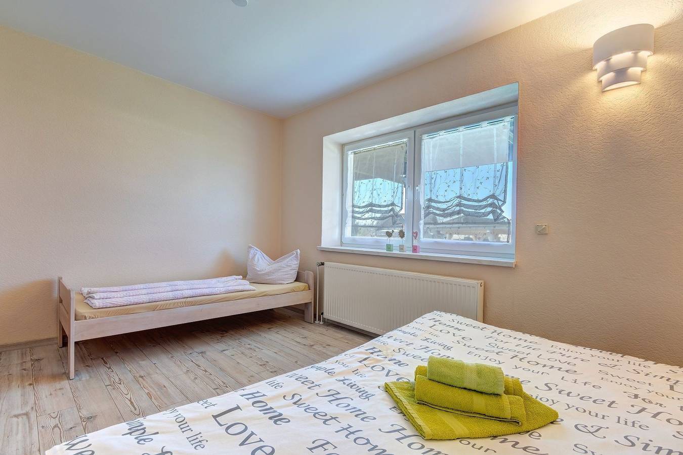 Entire apartment, Apartment 'Heringsdorf-Gothen 1' with Private Terrace, Shared Garden and Wi-Fi in Gothen, Heringsdorf