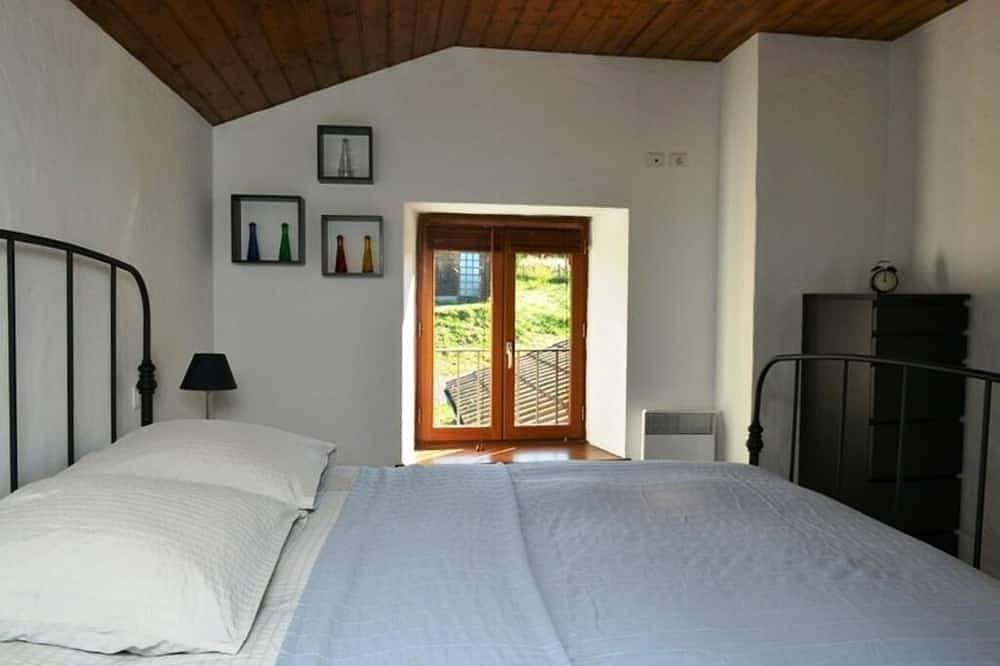 Gîte de groupe de Montcoudoux avec Sono. in Condat-lès-Montboissier, Région d'Ambert