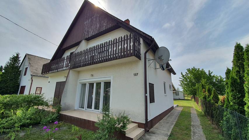 Ferienhaus für 8 Personen, mit Garten - 1