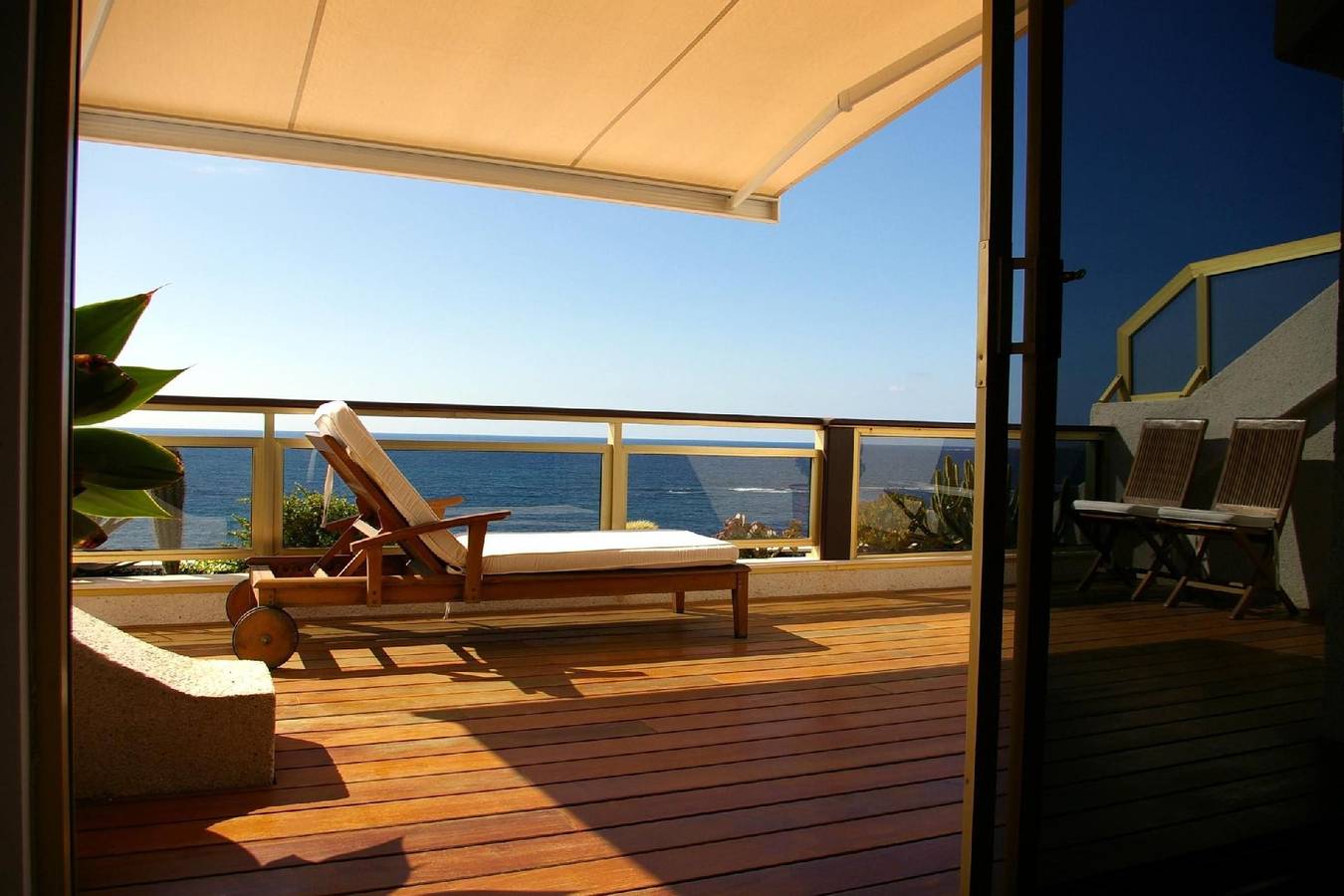 Entire holiday apartment, Beautiful holiday flat right on the beach in Las Palmas de Gran Canaria Centre, Las Palmas de Gran Canaria