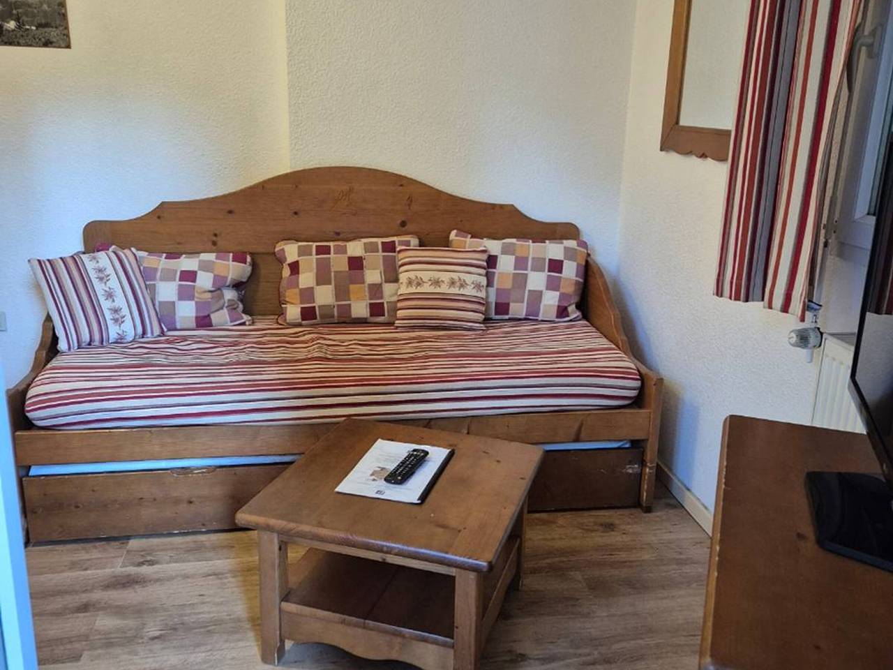 Apartamento entero, Apartamento T2 con Terraza y Parking en Cauterets in Cauterets, Parque nacional de los Pirineos