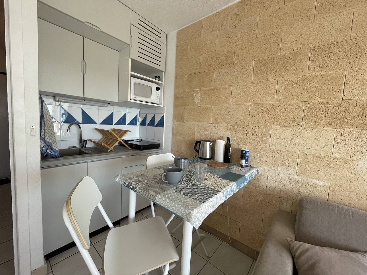 Studio entier, Studio à Sète avec vue mer, parking privé, proche plages et commerces in Sète, Côte d'Améthyste