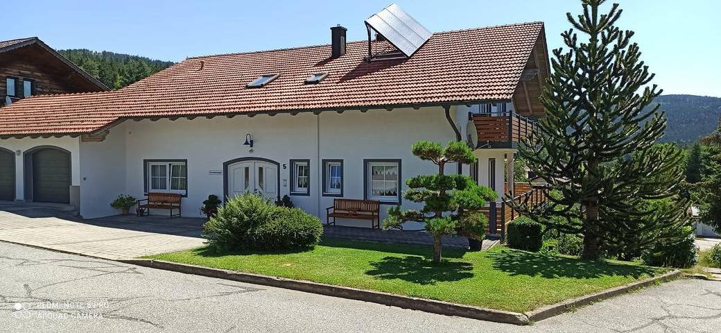 Ganze Ferienwohnung, Ferienhaus Wellisch - FeWo 3, Lärche, 75 qm mit Wohnzimmer in Lohberg, Ostbayern