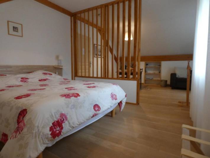 Chambre d’hôte pour 4 personnes, avec terrasse ainsi que vue et jardin dans Villevieux