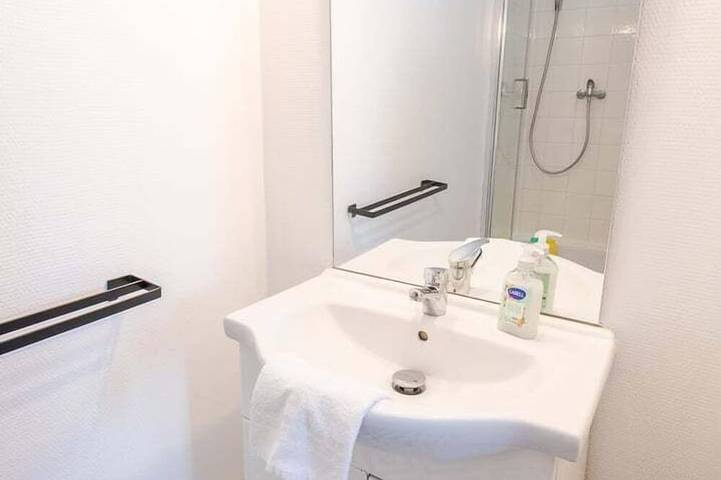 Appartement entier, Le Tribut - avec parking in Tours, Région de Tours