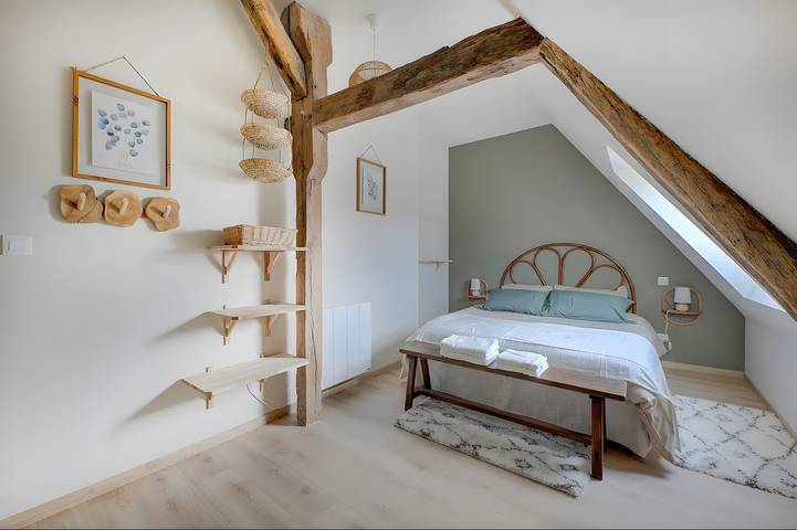 Location de vacances pour 10 personnes, avec jacuzzi et jardin à Esvres