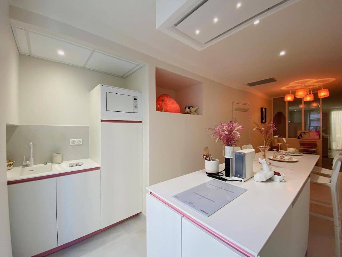 Appartement entier, "Rose" Atypique, clim, coeur du Quartier Haut in Sète, Côte méditerranéenne (France)