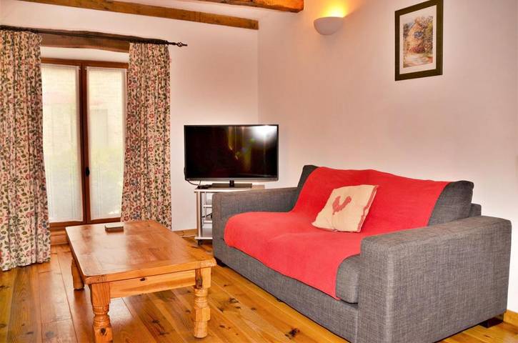 Location de vacances pour 4 personnes, avec vue ainsi que jardin et piscine à La Vraie-Croix - 3