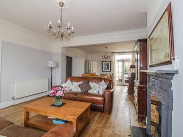 Cottage for 12 People in Great Yarmouth, Norfolk, Photo 3