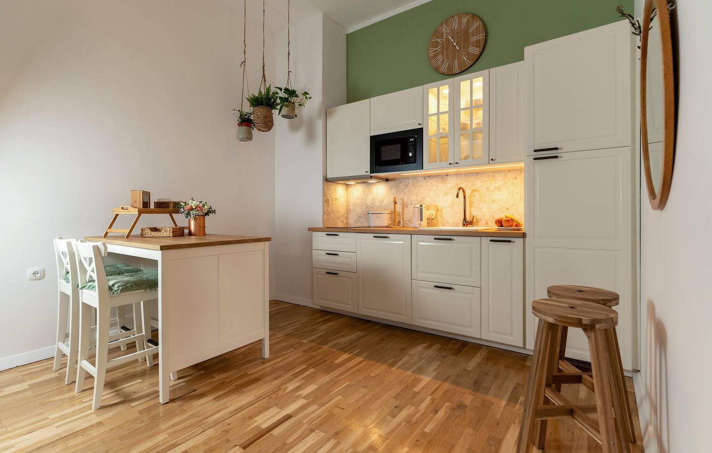 Ganze Ferienwohnung, Gemütliche Ferienwohnung mit Terrasse, WLAN und Parkplatz in Otočac, nahe dem Fluss Gacka in Prozor, Lika-Senj