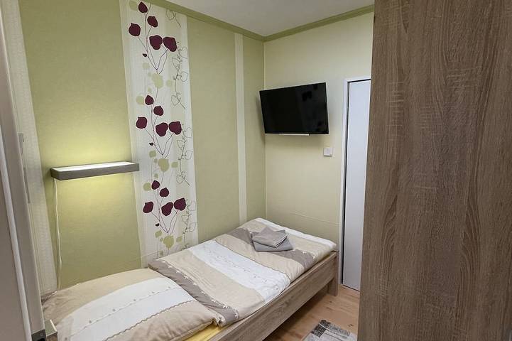 Ferienhaus für 8 Personen, mit Sauna und Garten sowie Whirlpool, mit Haustier in Rheinböllen - 2