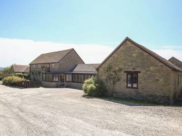 Villa With Pool for 8 People in Shropshire, England, Photo 1
