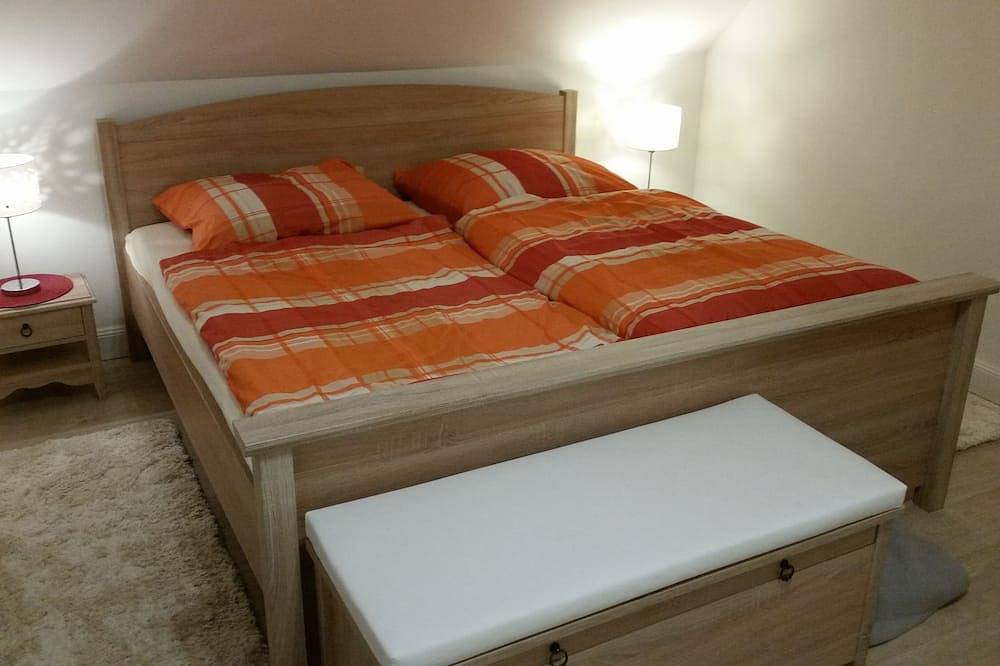 Ganze Wohnung, Kleine gelbe Villa in Masuren (Wohnung West im Dachgeschoss) in Heilige Linde, Ermland-Masuren