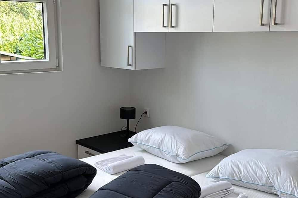 Elegantes Chalet für 4 Personen mit 2 Badezimmern, Terrasse, kostenlosem Wlan und luxuriöser Küche. in IJssel