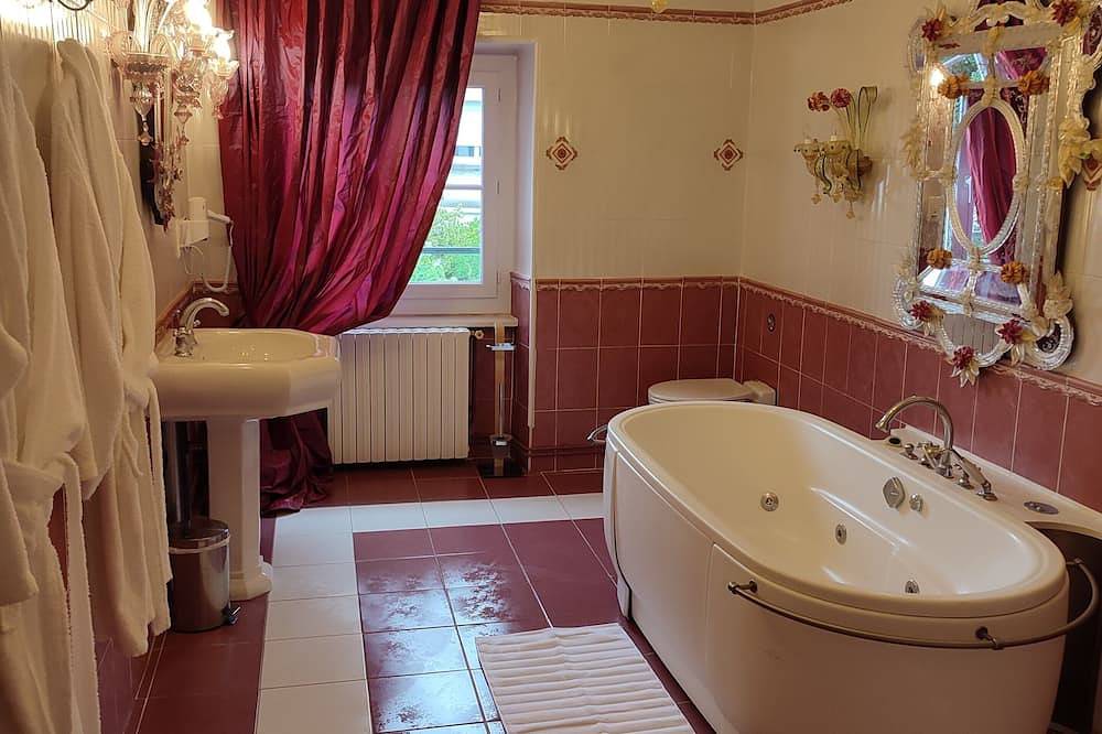 Suite Romantique Balneo in Alès, Parc national des Cévennes