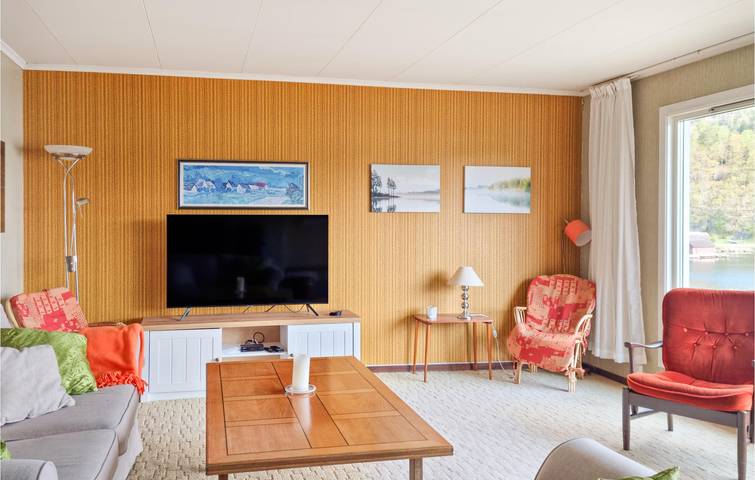 Ferienhaus für 6 Personen mit Garten in Lyngdal