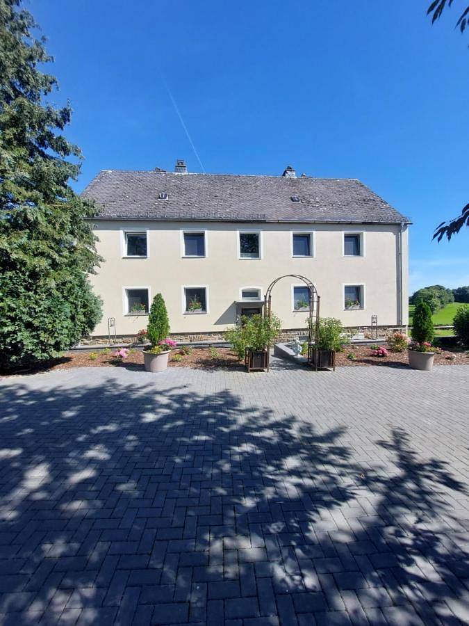Ganze Wohnung, Altes Zollhaus in Hallschlag, Rureifel (Nordrhein-westfalen)