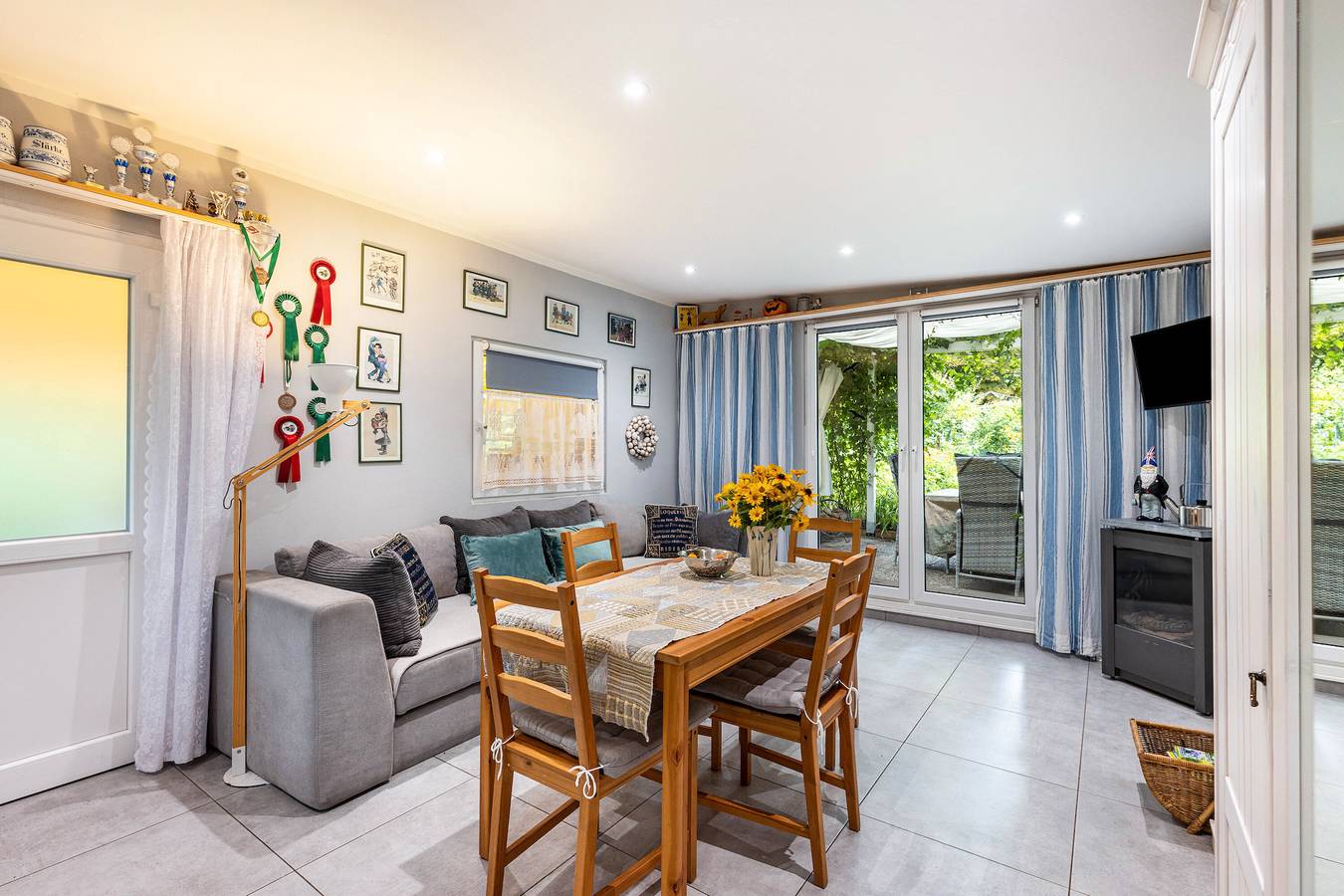 Bungalow 'Im Idyllischen Garten' mit privater Terrasse, privatem Garten und Wi-Fi in Berlin Britz, Berlin