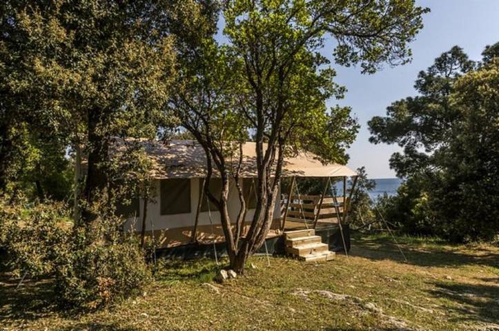 Ferienpark für 5 Personen, mit Balkon und Terrasse sowie Garten und Ausblick in Istrien - 2