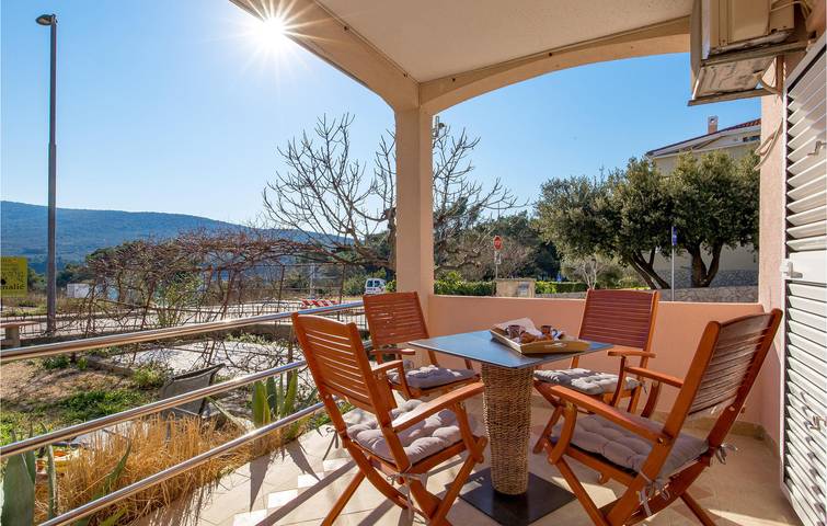 Ferienwohnung für 4 Personen, mit Terrasse und Garten auf Cres - 2