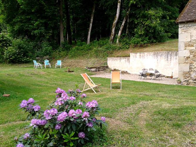 Gîte voor 4 personen met terras in La Grande-Verrière, Autun en omgeving