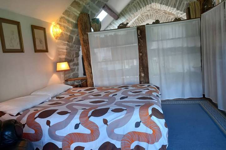 Gîte pour 10 personnes, avec jardin à Saint-Laurent-d'Olt - 3