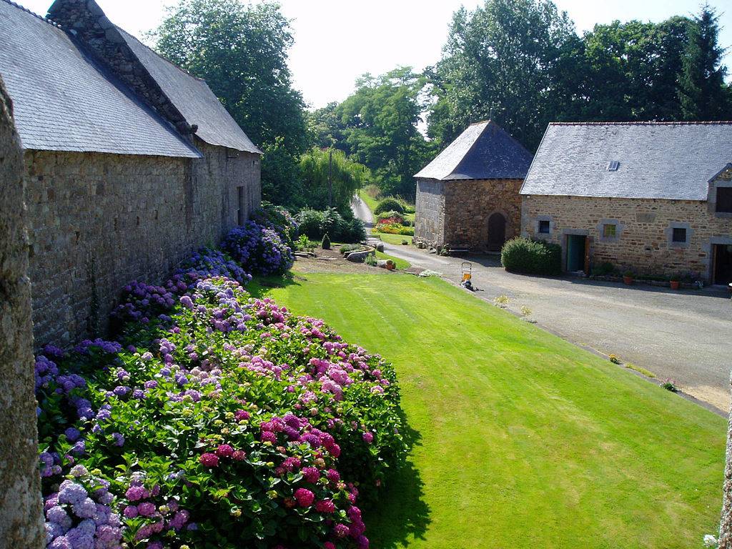 Au Logis du Manoir de Coadélan - Chambre Bleue in Prat, Région de Lannion