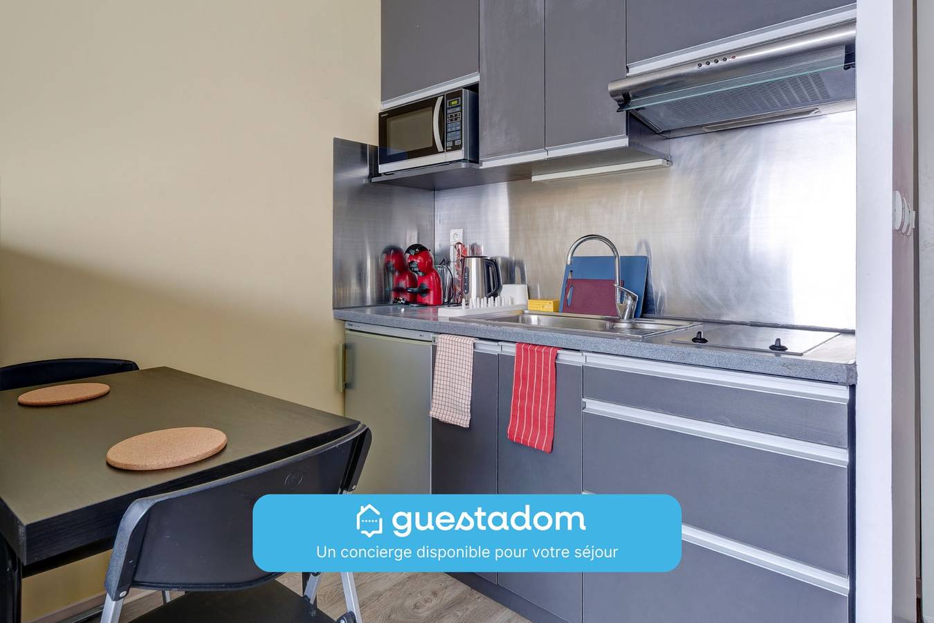 Studio entier, Le Lokup - Wifi - Proche tram in Reims, Marne