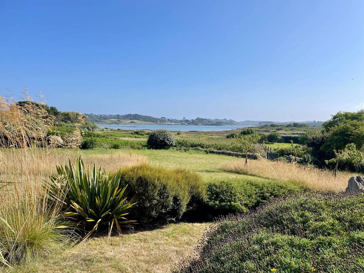 Casa renovada con jardín, wifi, barbacoa, parking, a 250m del mar - Pleumeur-Bodou in Île-Grande, Pleumeur-Bodou