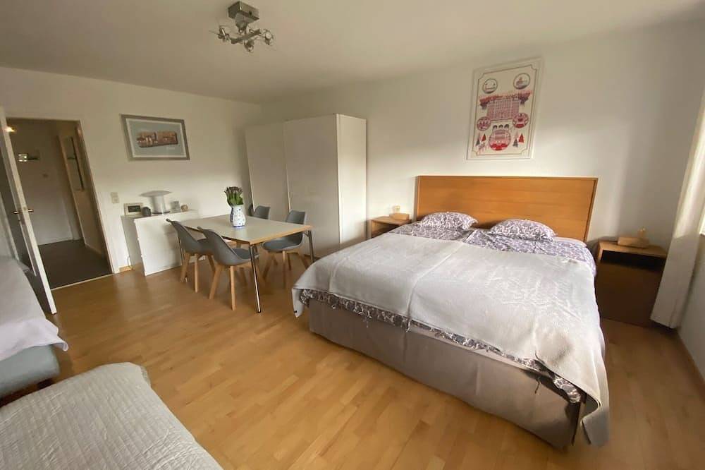 Entire apartment, Close to the city live in the countryside with good access in Ziegelhausen (Heidelberg), Heidelberg