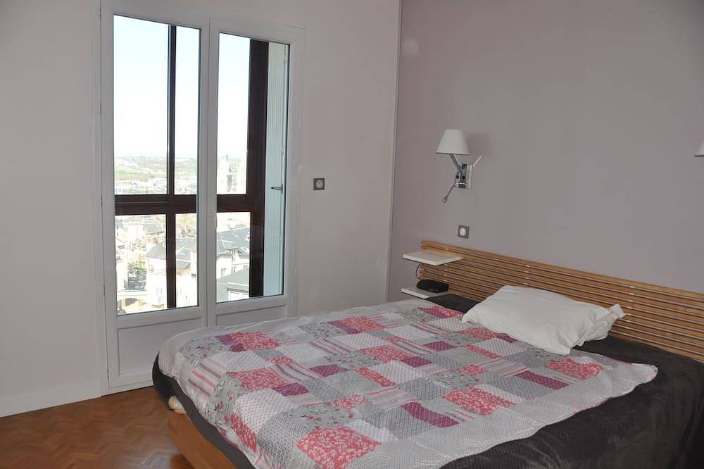 Appartement entier, Appartement de charme T2 hyper centre Rodez in Rodez, Aveyron