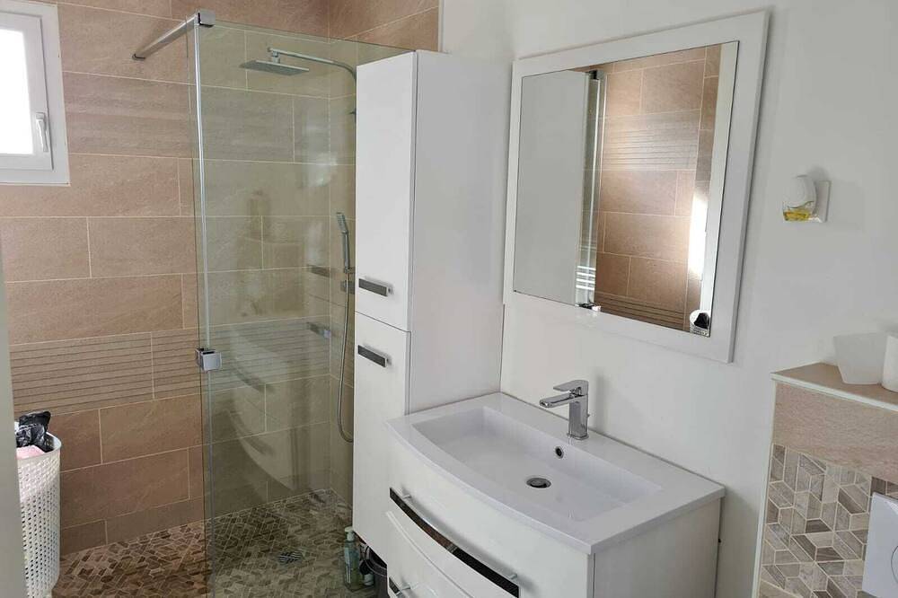 House with pool in Golbey, Épinal region