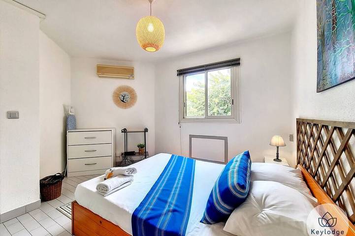 Gîte pour 4 personnes, avec balcon dans Plage des Roches Noires - 4