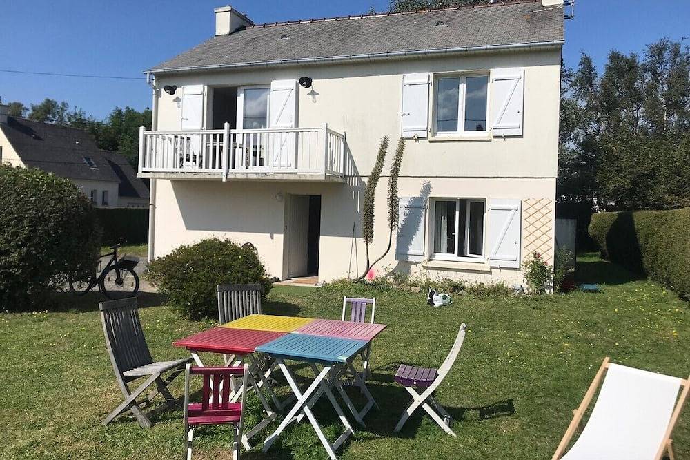 House with seaview 30 meters from the beach in Jonville, Réville