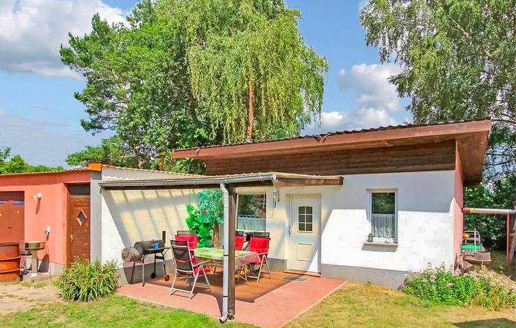 Ferienhaus für 3 Personen, mit Terrasse in Waren (Müritz)
