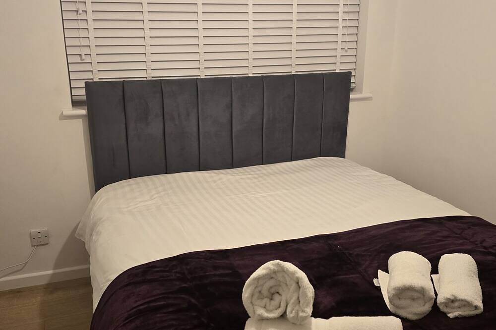 Entire apartment, Sav 1 Bed Flat Near Watford Town in Watford, Hertfordshire