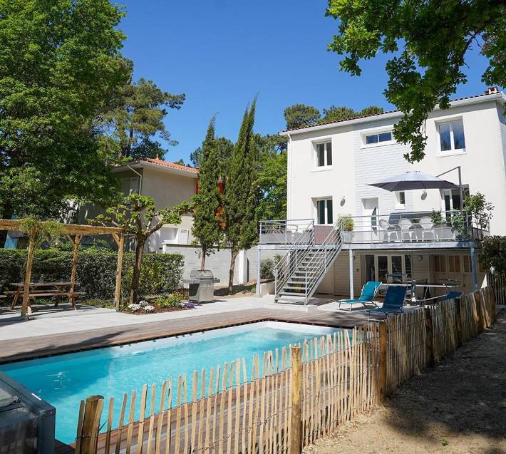 Villa pour 14 personnes, avec Terrasse et Jardin ainsi que Piscine et Vue à La Tremblade