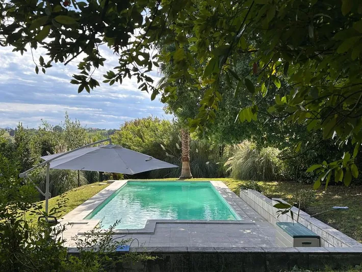 Villa für 9 Personen, mit Ausblick und Garten sowie Pool - 1