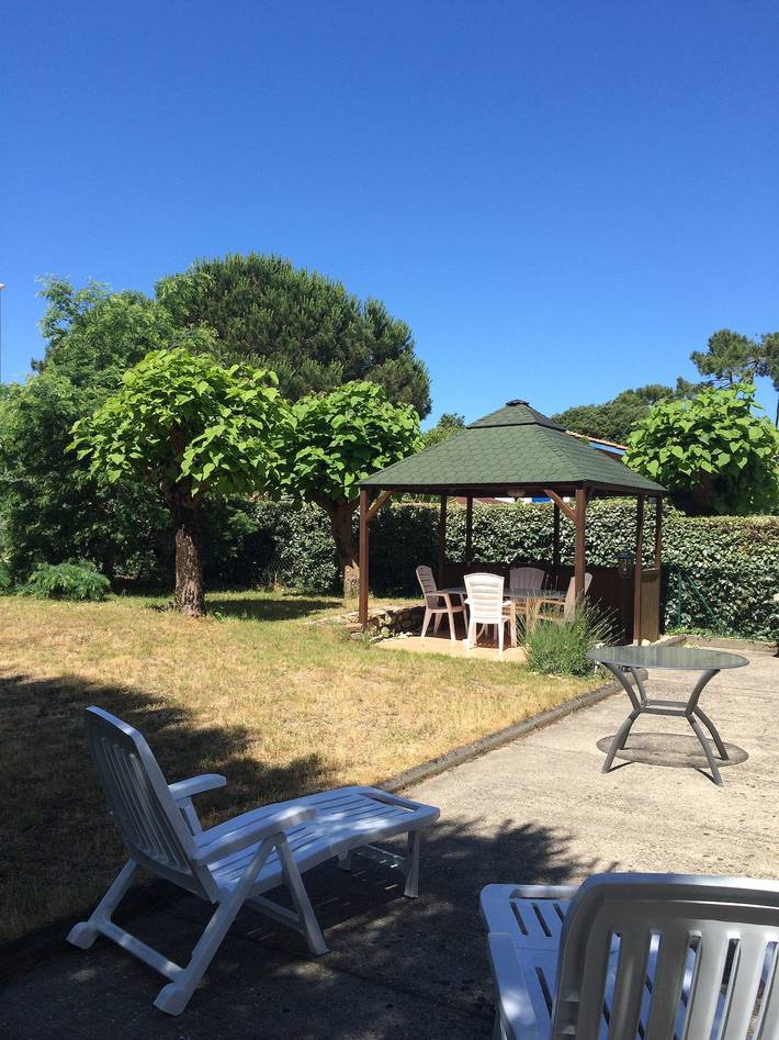 Casa de vacaciones "Pass Giraudière" con terrazas in Le Grand-Village-Plage, Côte de Beauté