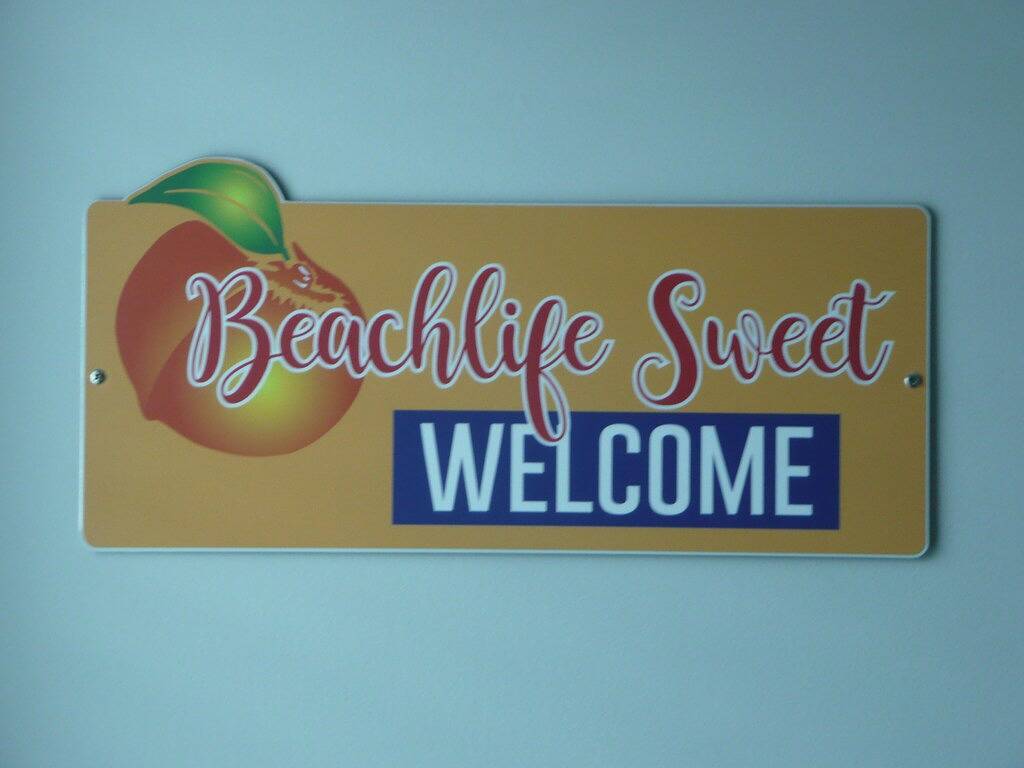 Beachlife Sweet Guest House - Zwei Schlafzimmer und zwei Badezimmer in Peachland, Regional District of Central Okanagan