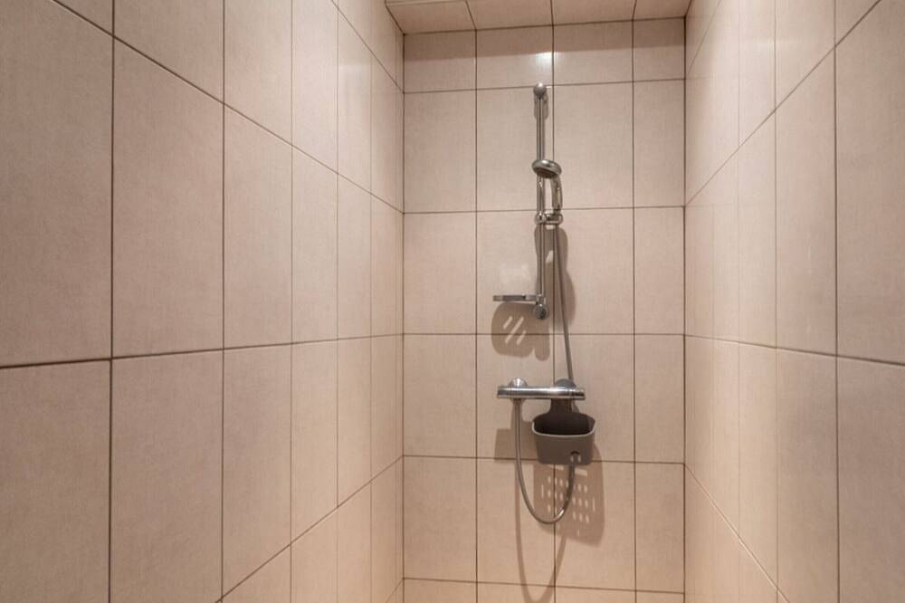 Gîte cosy avec spa privatif, terrasse et parking, au cœur des vignobles du Layon, idéal pour couples. in Lys-Haut-Layon, Vallée de la Loire