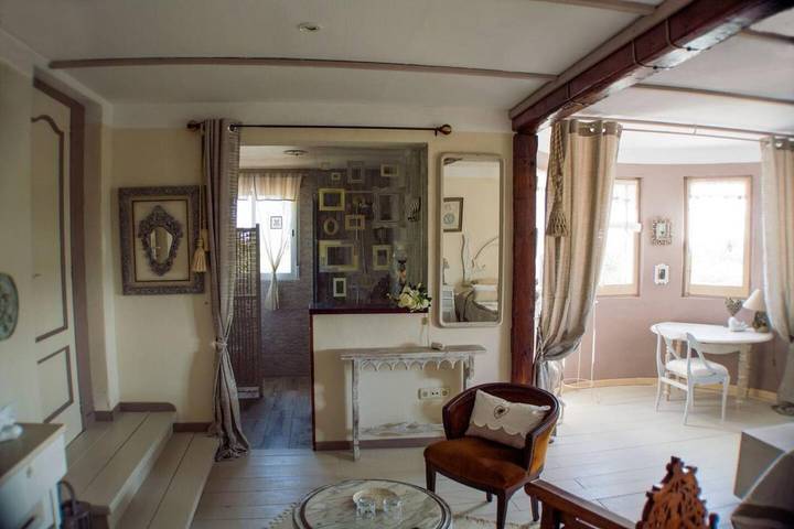 Location de vacances pour 2 personnes, avec piscine ainsi que jardin et vue à Monserrat - 4