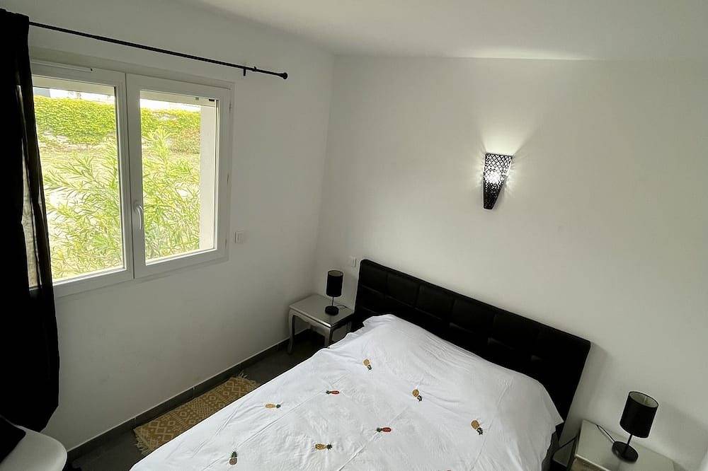 Small quiet residence near the sea  in Marina d'Oru, Ghisonaccia