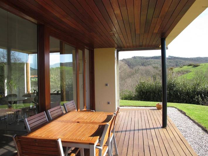 Location de vacances pour 6 personnes, avec jardin dans Villaverde de Pontones - 2
