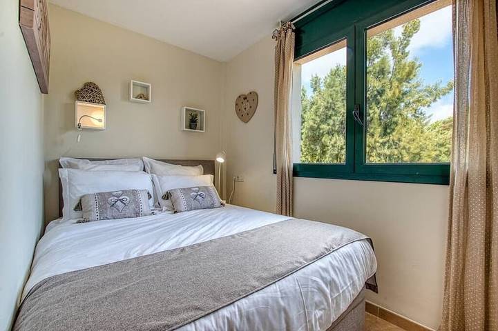 Villa für 8 Personen, mit Garten und Whirlpool sowie Pool an der Costa Dorada - 4